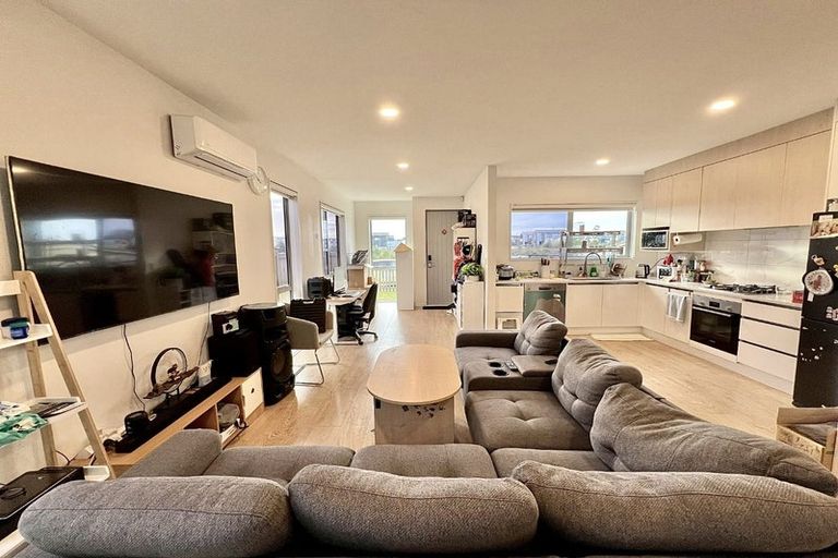 Photo of property in 46 Minhas Road, Papakura, 2110