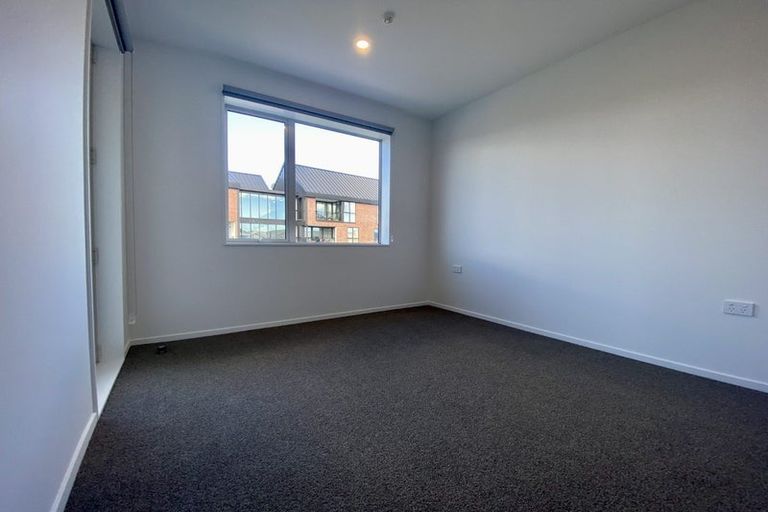 Photo of property in 205/28a Eileen Newey Place, Henderson, Auckland, 0612