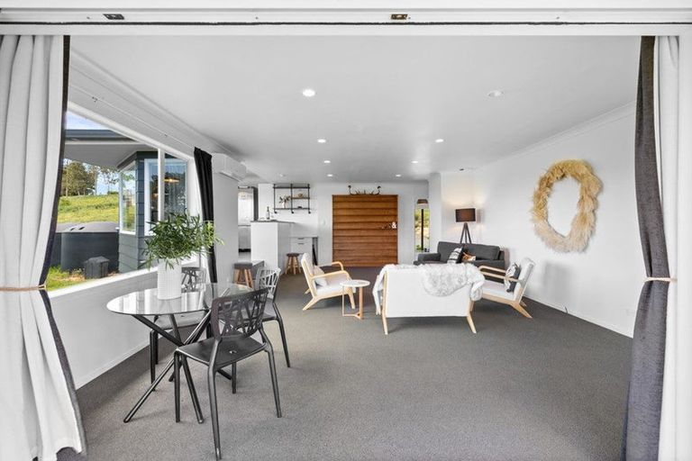 Photo of property in 6 Protea Lane, Kaiwaka, 0573