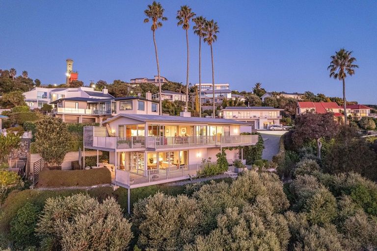 Photo of property in 26 Hipango Terrace, Durie Hill, Whanganui, 4500