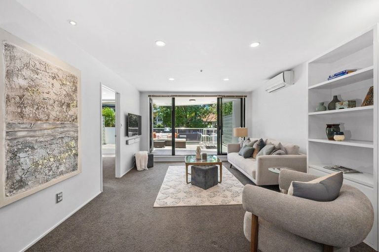 Photo of property in 175h Hurstmere Road, Takapuna, Auckland, 0622
