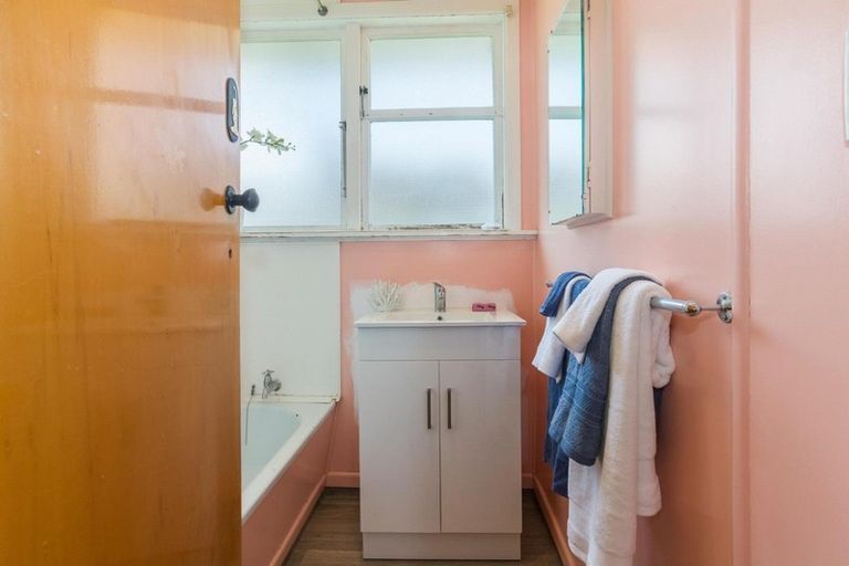 Photo of property in 54 Owhiti Street, Titahi Bay, Porirua, 5022