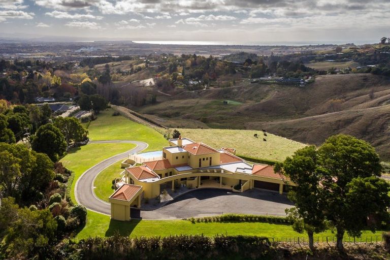 Photo of property in 245 Te Mata Peak Road, Havelock North, 4130