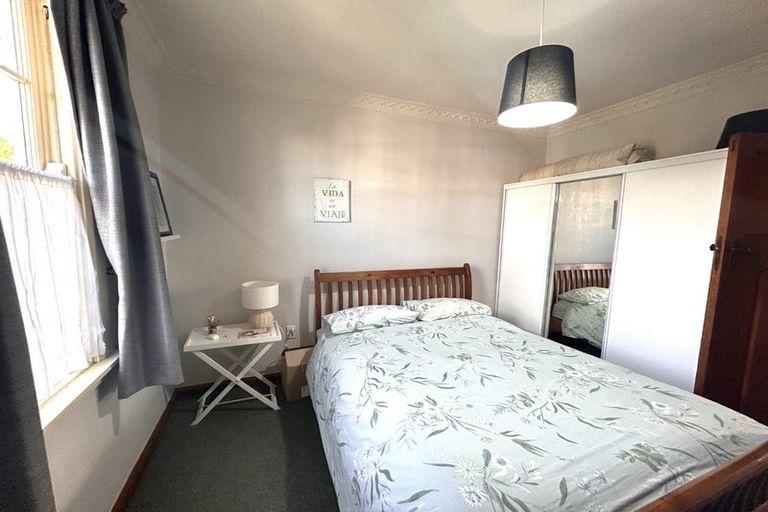 Photo of property in 76 Summerhill Drive, Fitzherbert, Palmerston North, 4410