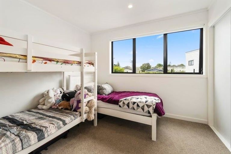 Photo of property in 6/2 Brandon Road, Glen Eden, Auckland, 0602