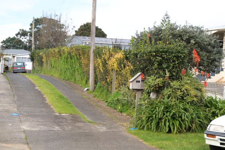 Photo of property in 10 Sutton Avenue, Mangere East, Auckland, 2024