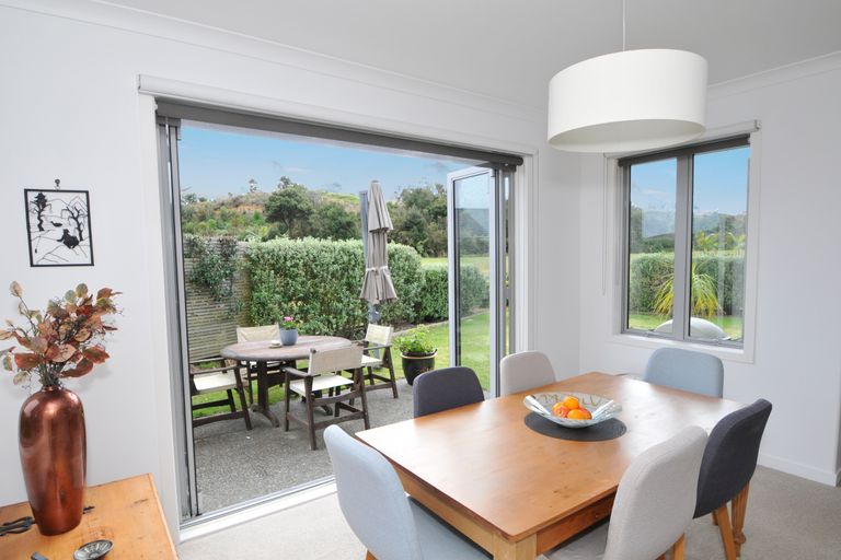 Photo of property in 2 Park Avenue, Mangawhai Heads, Mangawhai, 0505