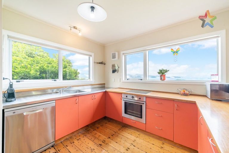 Photo of property in 12 Titiro Moana Road, Korokoro, Lower Hutt, 5012