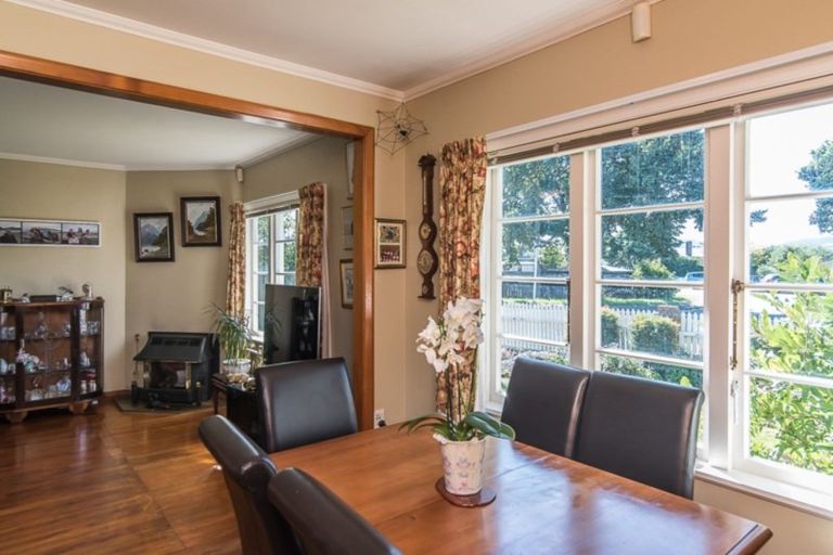 Photo of property in 26 Bluegum Road, Paraparaumu Beach, Paraparaumu, 5032