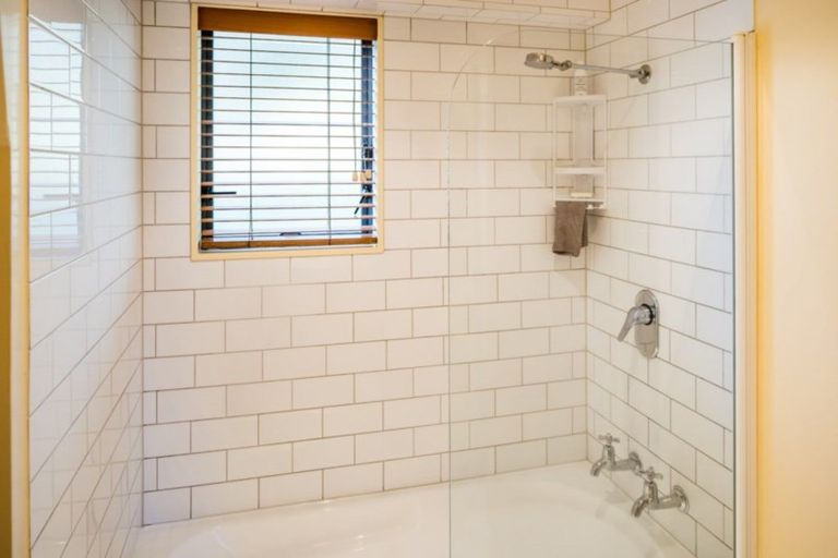 Photo of property in 44c Moana Road, Plimmerton, Porirua, 5026