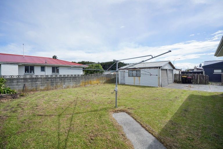 Photo of property in 17 Paisley Street, Kew, Invercargill, 9812