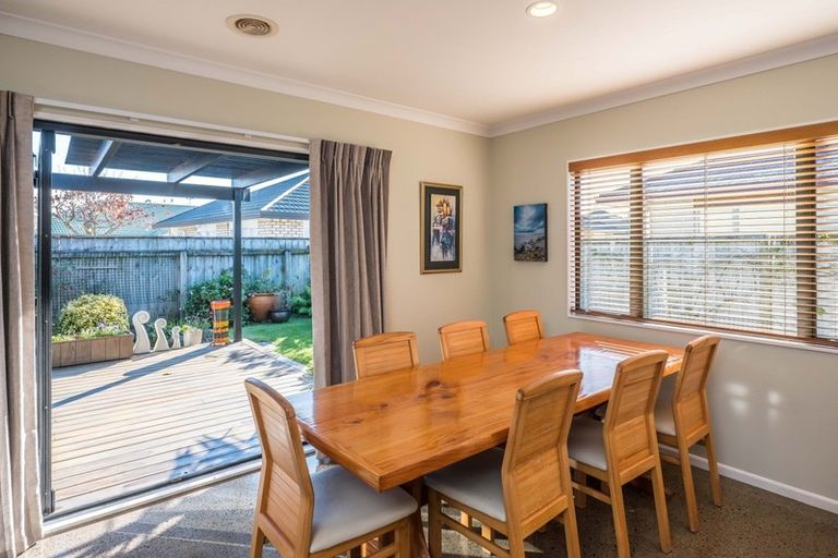 Photo of property in 88 Realm Drive, Paraparaumu, 5032
