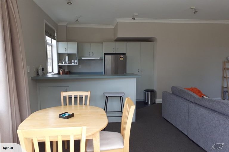 Photo of property in 32 Pipitea Street, Thorndon, Wellington, 6011