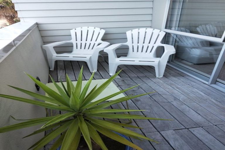 Photo of property in 9/3 Riverside Road, Orewa, 0931