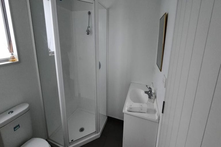 Photo of property in 97a Cook Street, Cockle Bay, Auckland, 2014