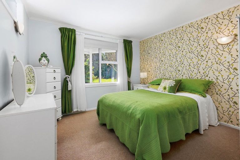 Photo of property in 34 Cavendish Square, Strathmore Park, Wellington, 6022