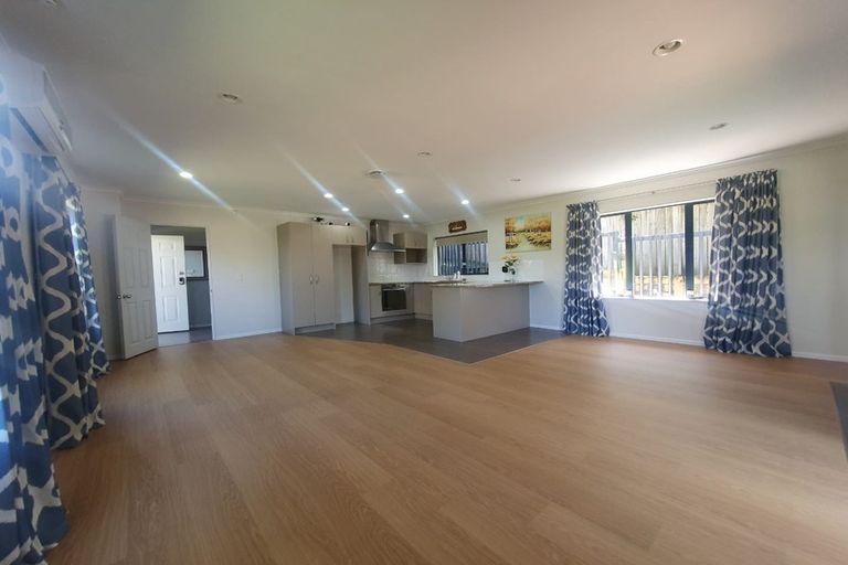 Photo of property in 114a Alfriston Road, Manurewa, Auckland, 2105