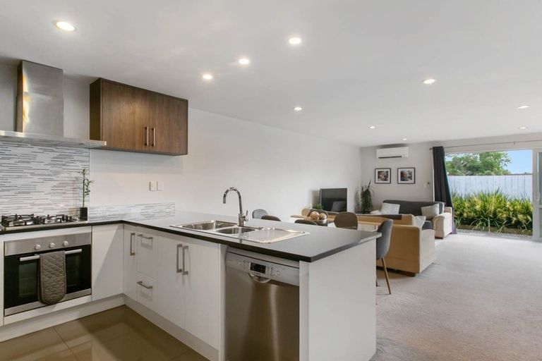 Photo of property in 235b Porchester Road, Takanini, 2112