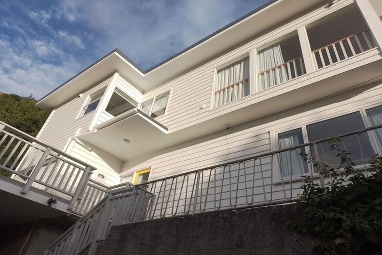 Photo of property in 39 Rangoon Street, Khandallah, Wellington, 6035