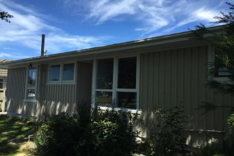 Photo of property in 3 Vicki Street, Sockburn, Christchurch, 8042