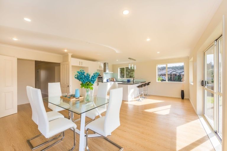 Photo of property in 1 George Deane Place, Greenhithe, Auckland, 0632