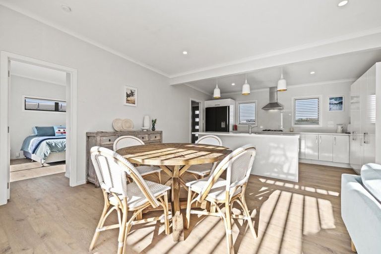 Photo of property in 16 Parklands Avenue, Mangawhai Heads, Mangawhai, 0505