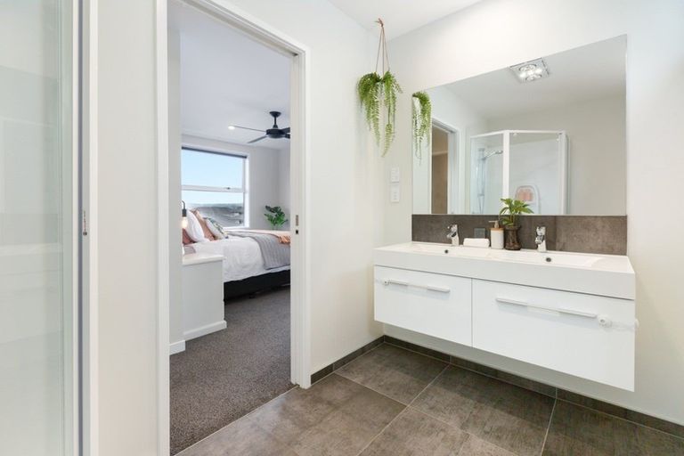 Photo of property in 26 Applin Lane, Pyes Pa, Tauranga, 3112