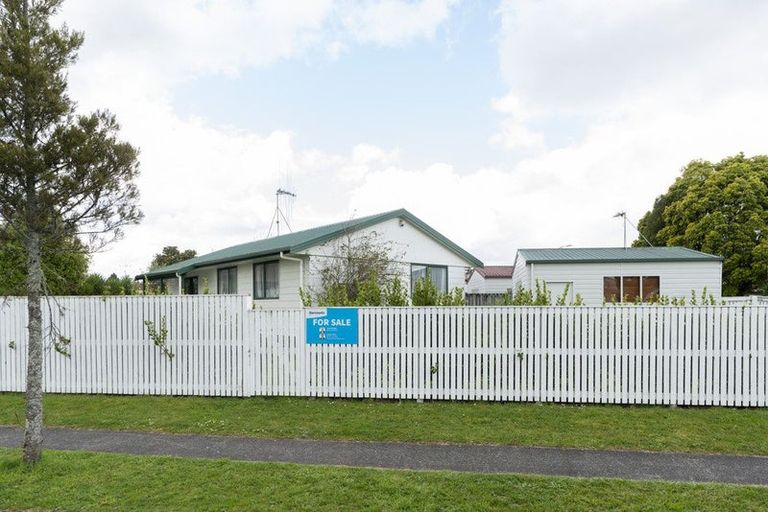 Photo of property in 1 Penney Green, Nawton, Hamilton, 3200