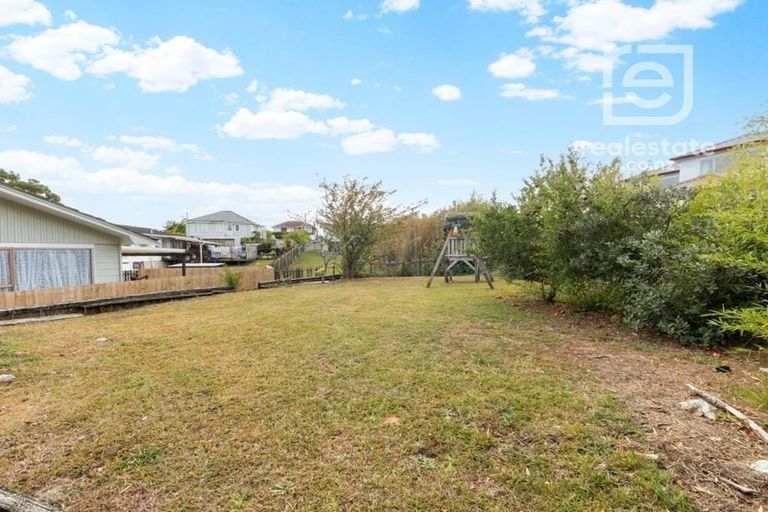 Photo of property in 6a Waari Avenue, Sunnyvale, Auckland, 0612