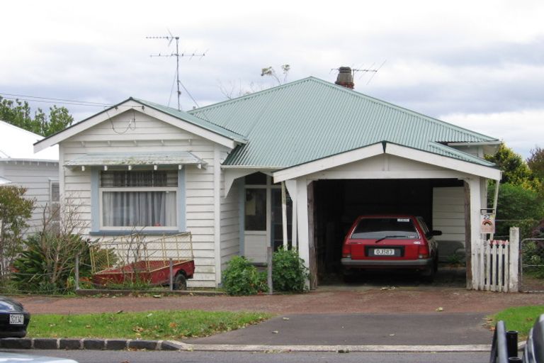 Property details for 22 Baildon Road, Grey Lynn, Auckland, 1021