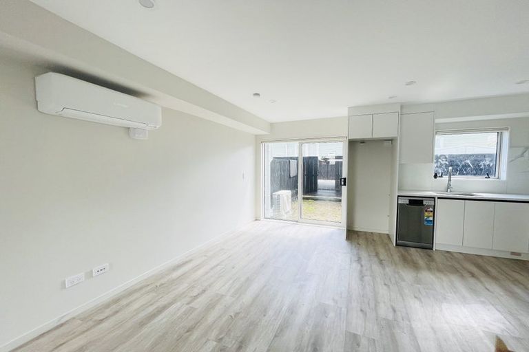 Photo of property in 3/49 Gloucester Road, Manurewa, Auckland, 2102