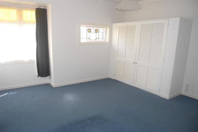 Photo of property in 37 Walmer Road, Point Chevalier, Auckland, 1022