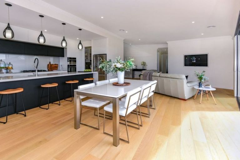 Photo of property in 161 Hackthorne Road, Cashmere, Christchurch, 8022