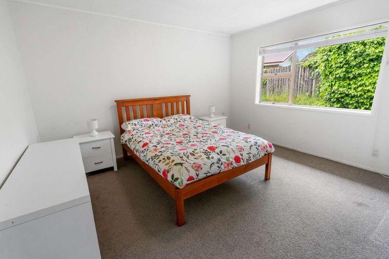 Photo of property in 6b Haratua Place, Springfield, Rotorua, 3015