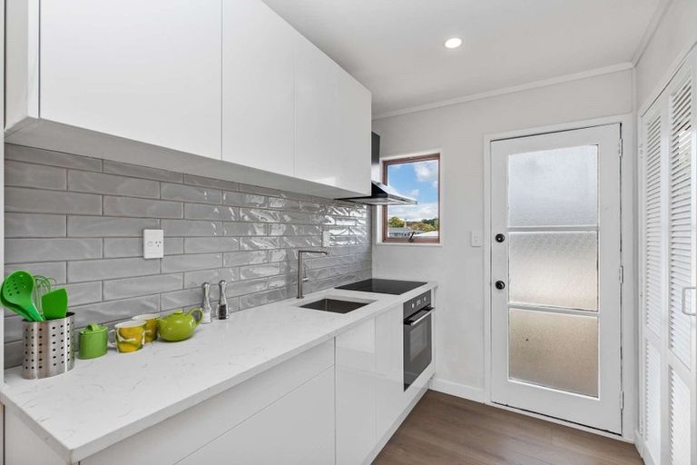 Photo of property in 5/31 Blease Street, New Lynn, Auckland, 0600