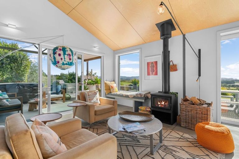 Photo of property in 15 Sandhill Heights, Mangawhai, 0975