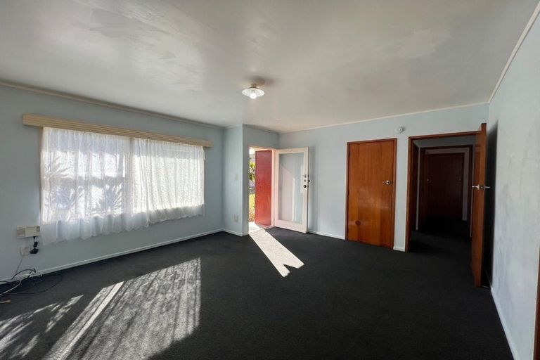 Photo of property in 1/7 Thompson Street, Mangere East, Auckland, 2024