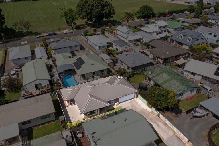 Photo of property in 61c Queen Road, Bellevue, Tauranga, 3110