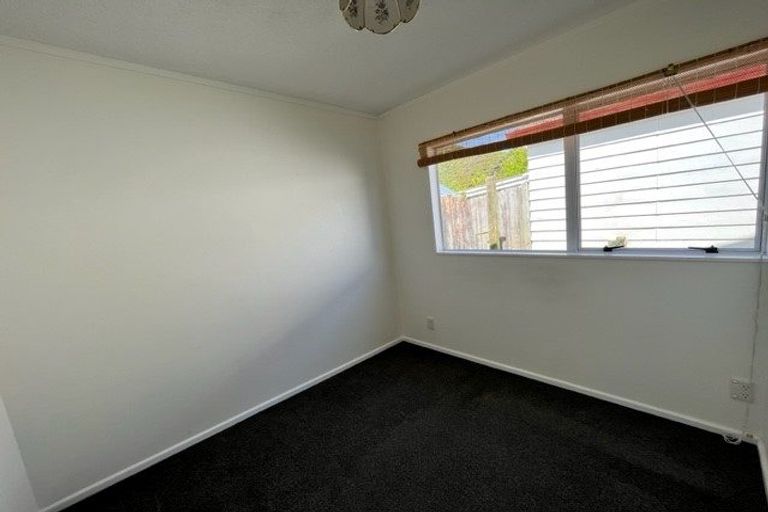 Photo of property in 9/169 Whites Line East, Waiwhetu, Lower Hutt, 5010