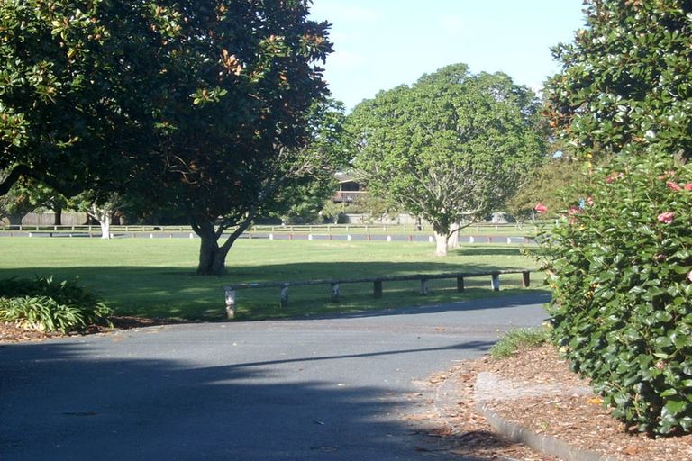 Photo of property in 4 Motuora Road, Manly, Whangaparaoa, 0930