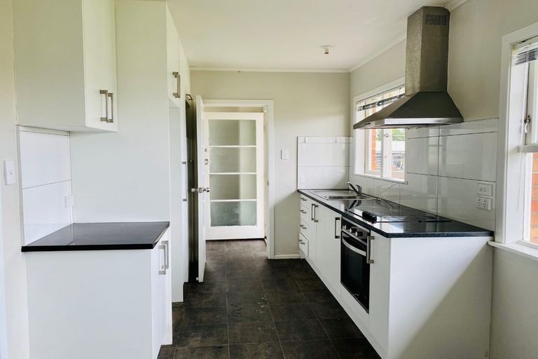 Photo of property in 12 Hokianga Street, Mangere East, Auckland, 2024