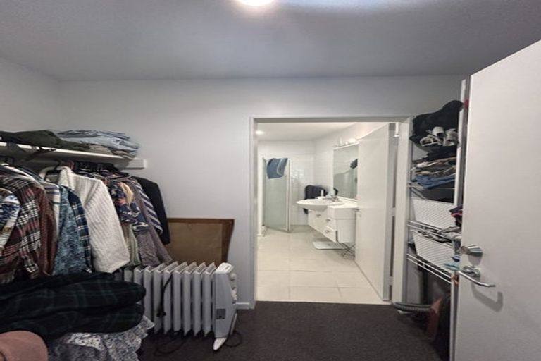 Photo of property in 29 Lawson Place, Mount Victoria, Wellington, 6011