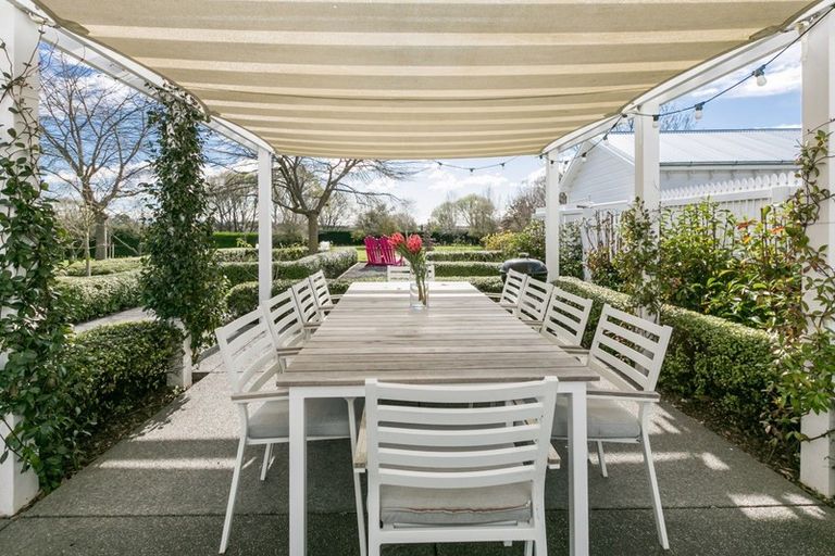 Photo of property in 100a Longlands Road West, Longlands, Hastings, 4175