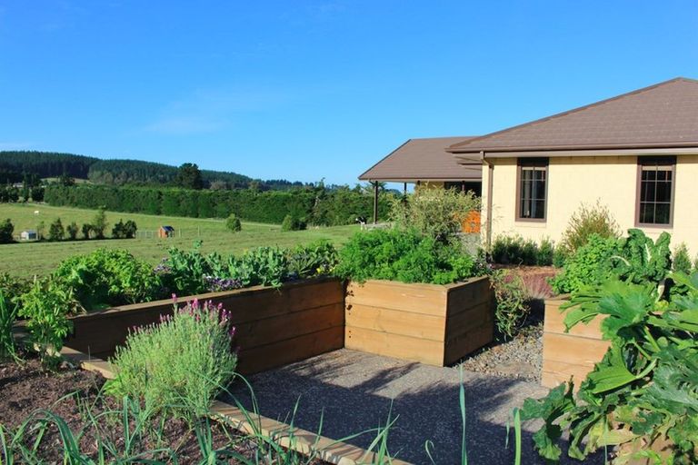 Photo of property in 106 Davis Road, Cust, Rangiora, 7471