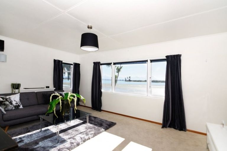 Photo of property in 63 Martin Street, Monaco, Nelson, 7011