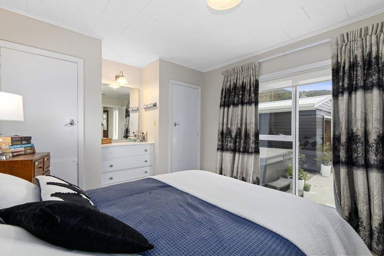 Photo of property in 185 Wainuiomata Road, Wainuiomata, Lower Hutt, 5014