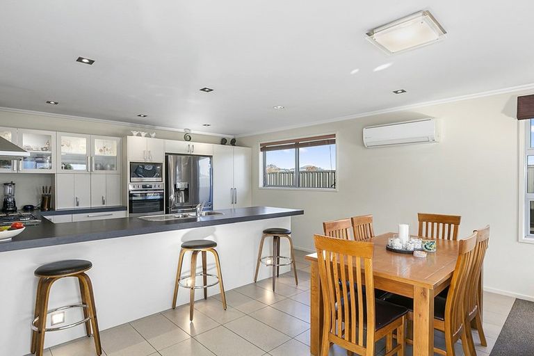 Photo of property in 11 William James Close, Mosgiel, 9024
