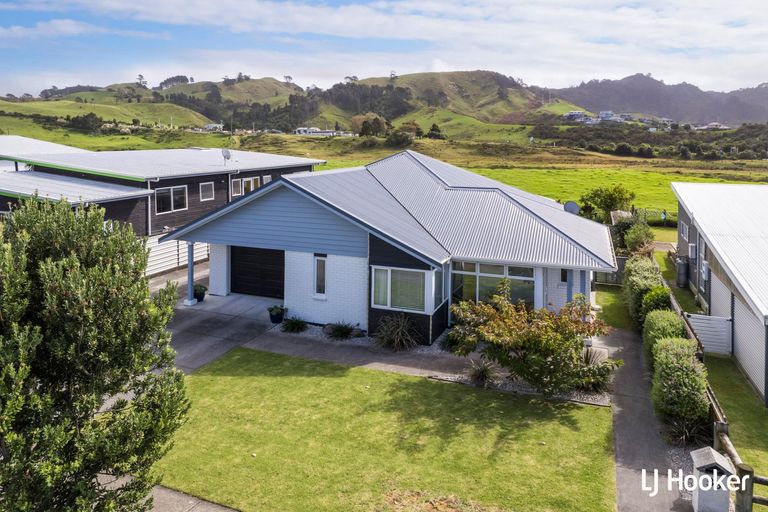Photo of property in 36 Ocean Breeze Drive, Waihi Beach, 3611