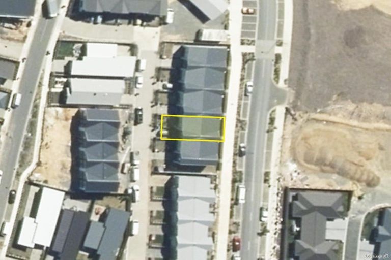 Photo of property in 12 Bluff Road, Kenepuru, Porirua, 5022