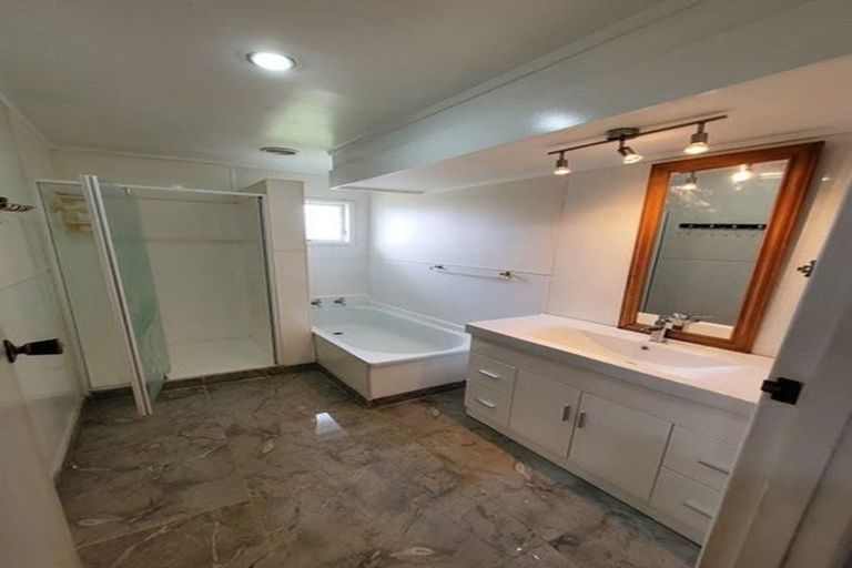 Photo of property in 19 Waimahia Avenue, Weymouth, Auckland, 2103